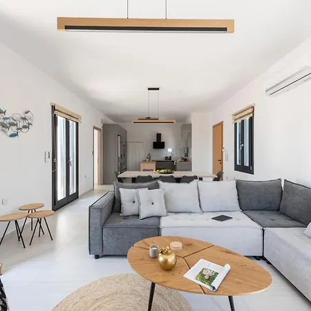 Veta With Private Swimming Pool * Angairiá