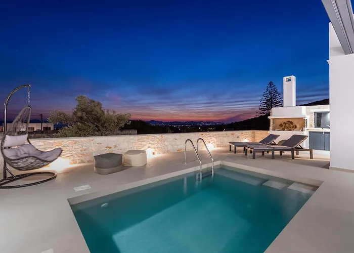 Veta With Private Swimming Pool