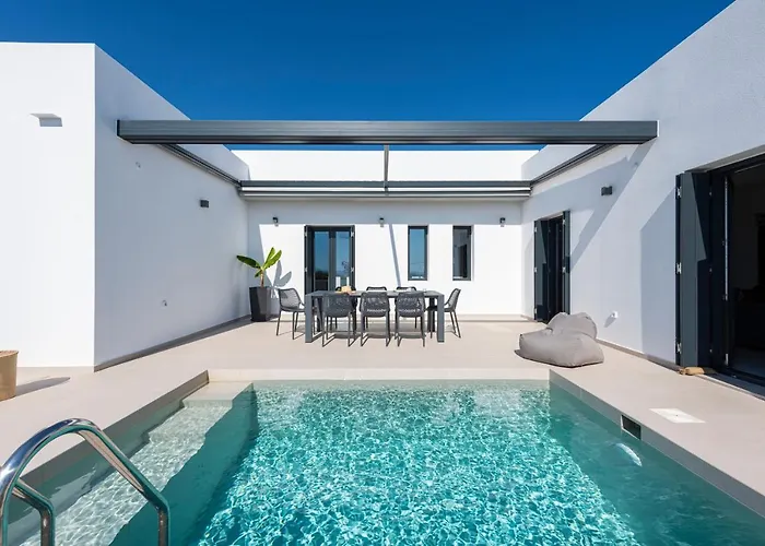 Villa Veta With Private Swimming Pool *