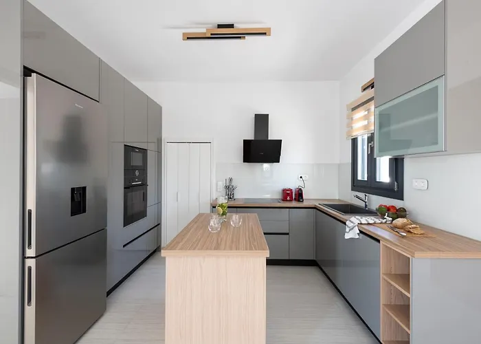 Veta With Private Swimming Pool Villa