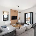 Villa Veta With Private Swimming Pool