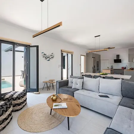 Villa Veta With Private Swimming Pool