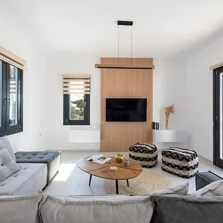 Veta With Private Swimming Pool *