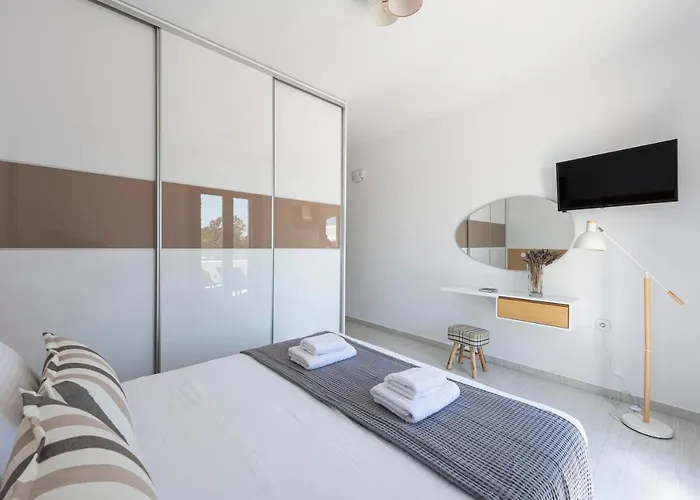 Veta With Private Swimming Pool *