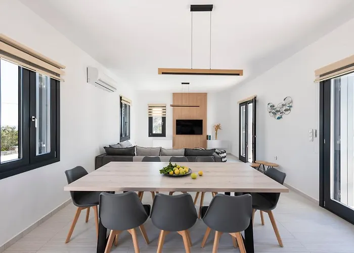 Villa Veta With Private Swimming Pool Angairiá